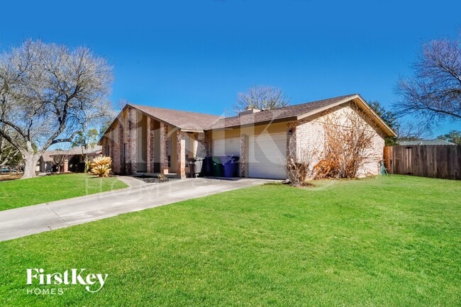 Photo - 1702 Jay Schellman St