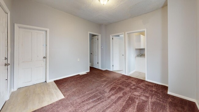 Building Photo - 3332 Walton Ave Rental
