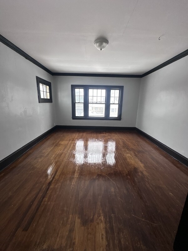 Building Photo - 1442 W 101st St