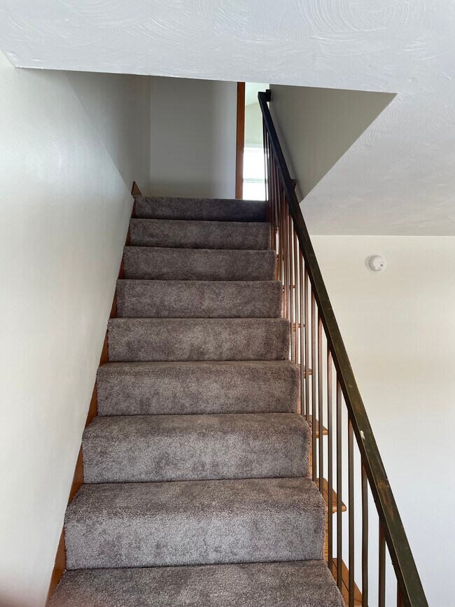 Photo - 128 Main St