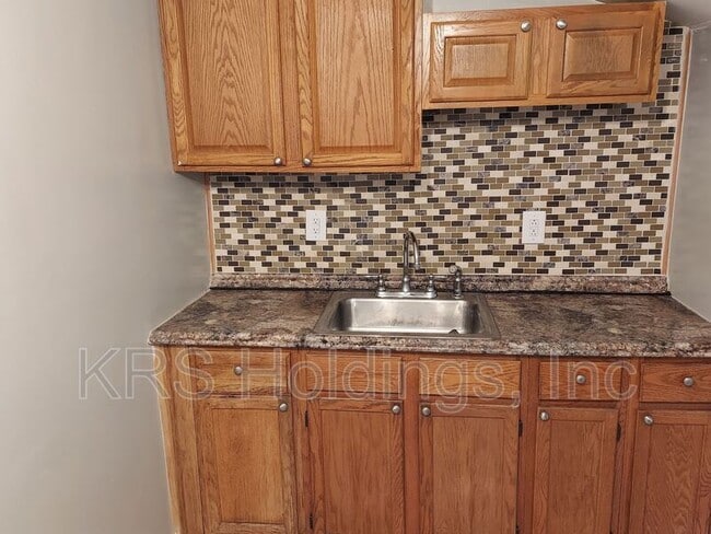 Photo - 607 Winthrop St Unit Apt 2
