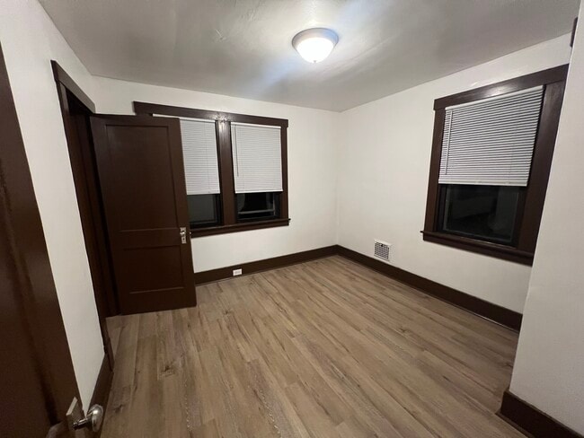 Photo - 320 Zara St Unit Zara St #2