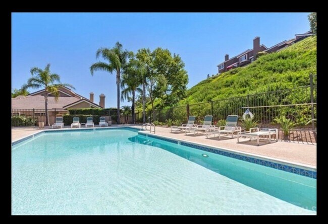 Photo - 711 S Tourmaline Ct