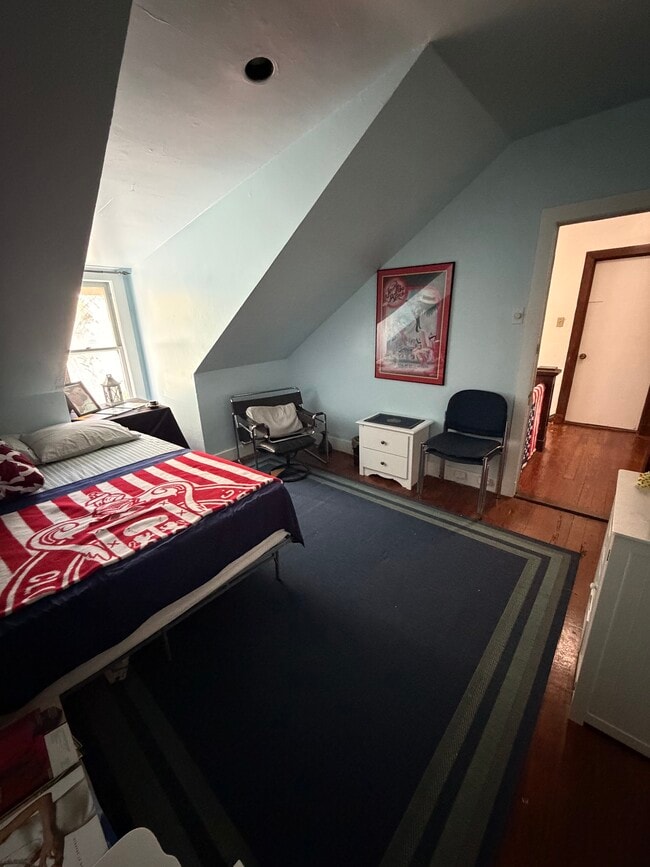 Photo - 154 NE 23rd St