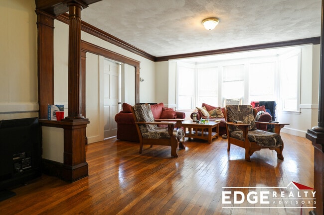 Photo - 1711 Commonwealth Ave Unit 2