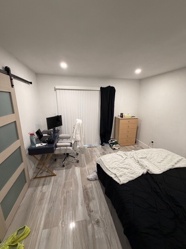 Photo - 2396 Redlands Dr