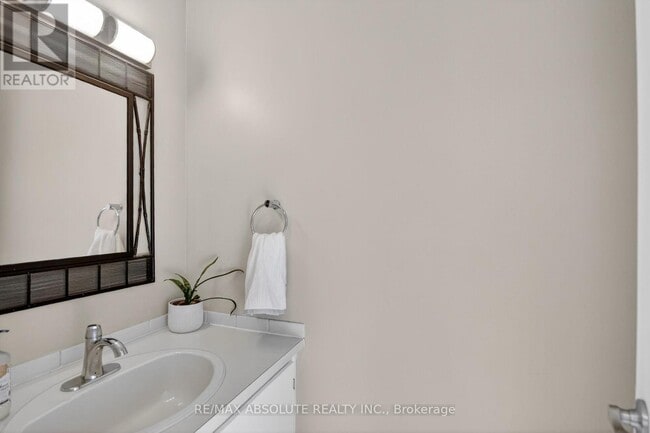 Photo - 24 Whelan Dr