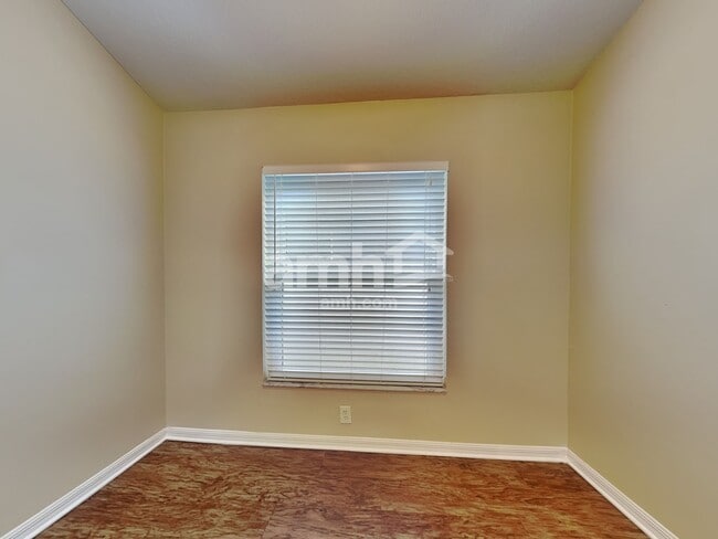 Photo - 4214 Hartford Lake Dr