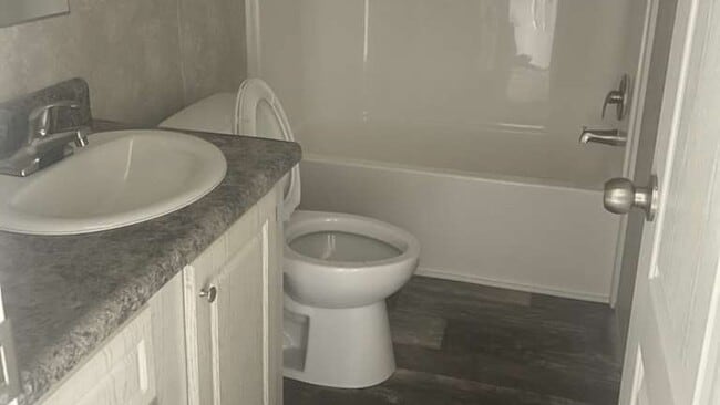 Photo - 2 Evergreen Ct