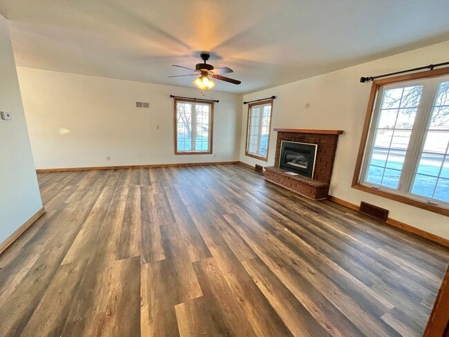 Photo - Large 3 Bed/2 Bath East Side Rental Home!