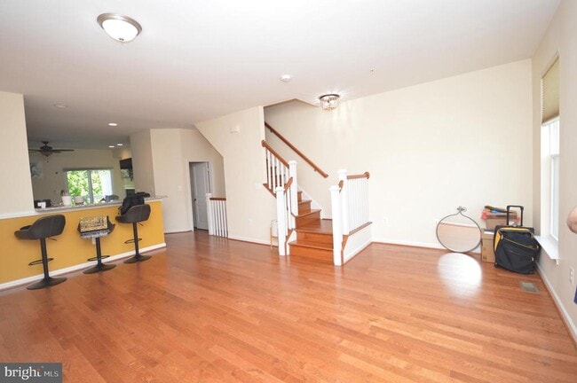 Photo - 1571 Renate Dr