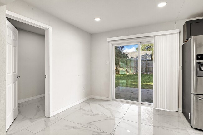 Photo - 22406 Fincastle Dr