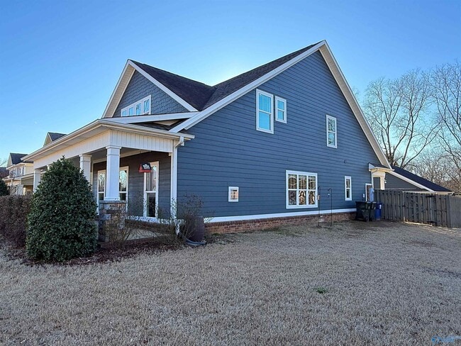 Photo - 4260 Sullivan St