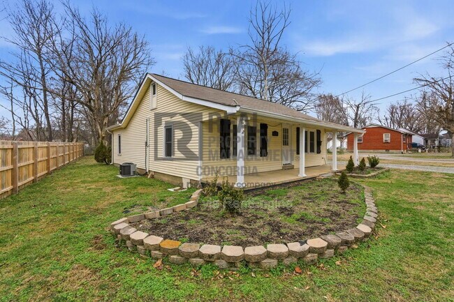 Photo - 6548 Old Clarksville Pike