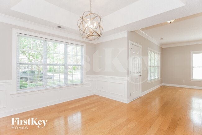 Photo - 15824 Robins Way