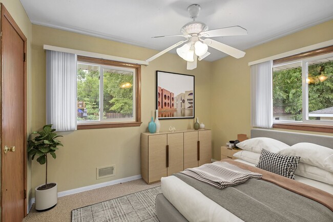 Photo - 4945-4945 Sheridan Ave S Unit 4943 Sheridan