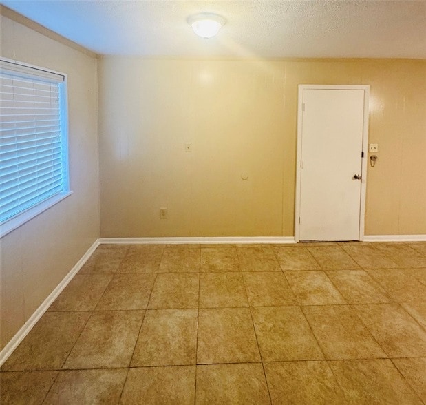 Photo - 161 Green Cir