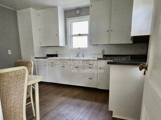 Photo - 1220 W 19th St