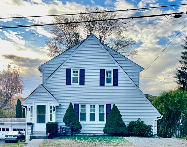 Building Photo - 55 Bronx Ave