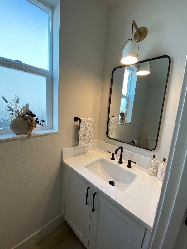 Photo - 9909 NE 44th Ct