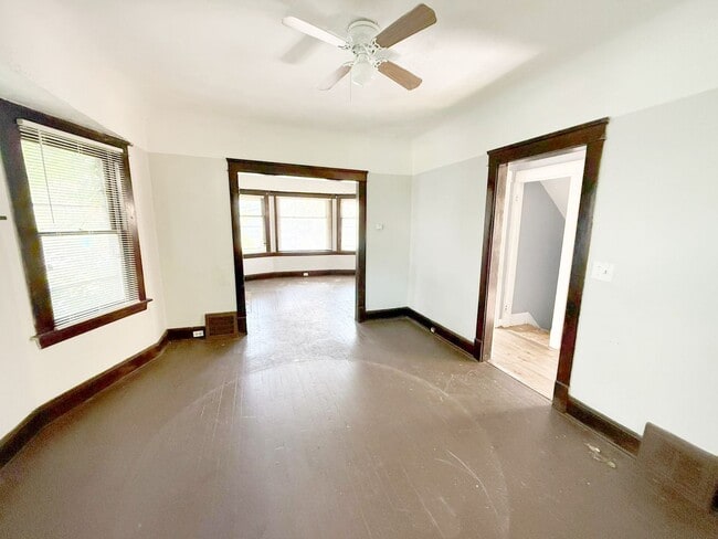 Photo - 3 BED 1 BATH BEAUTIFUL SINGLE FAMILY HOME