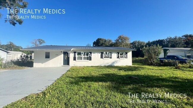Photo - 2530 N Palm Dr