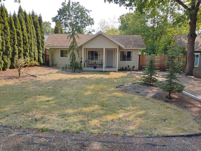 Sanders Beach Beauty-Short Term Rental Ma... - Sanders Beach Beauty-Short Term Rental  Ma...