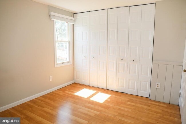 Photo - 3006 Summershade Ct