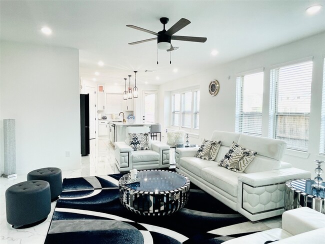 Photo - 27039 Flower Isle Ln