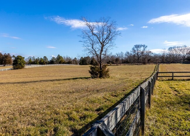 Photo - 5 bedroom home