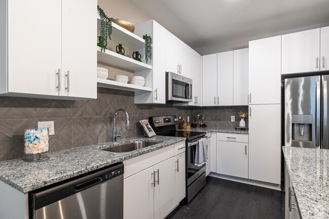 A11 - 1BR, 1BA - 699SF - Capital Collective Luxury Apartments