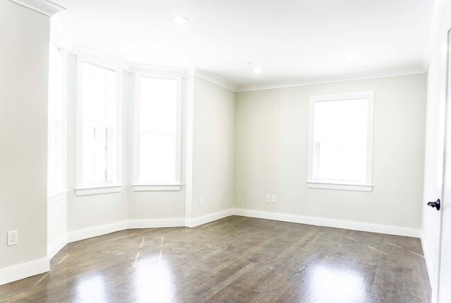 Photo - 77 Linden St