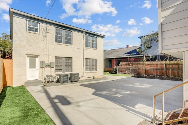 Photo - 4314 Bell St