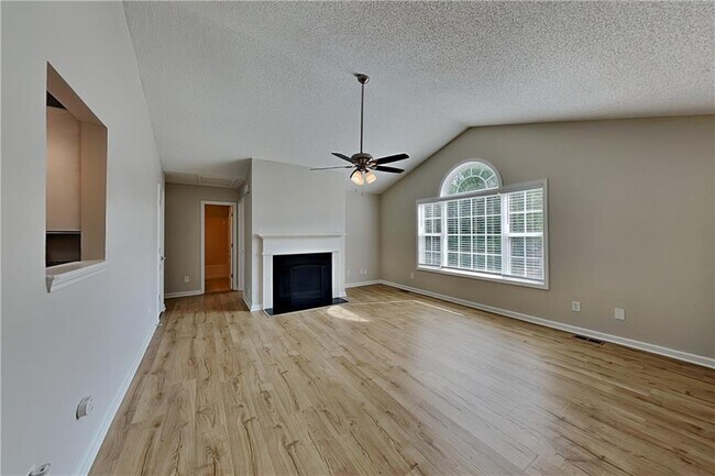 Photo - 42 Oak Springs Ln