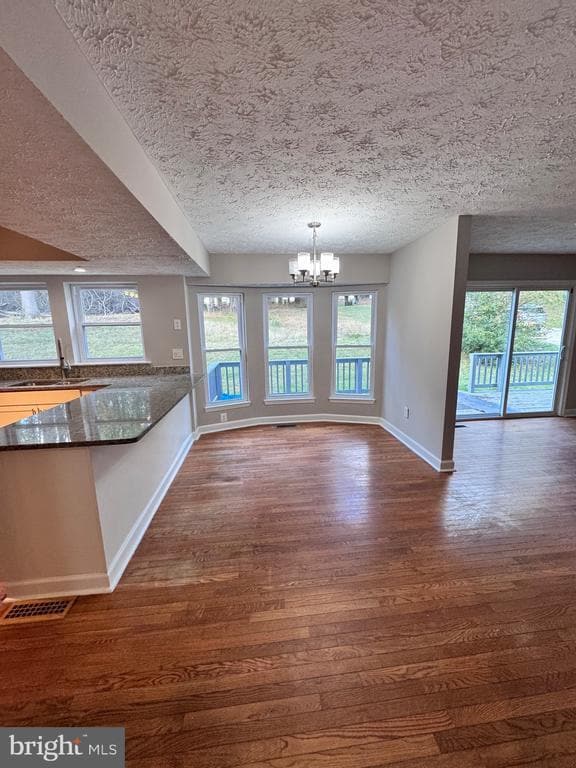 Photo - 915 Cypress Point Cir