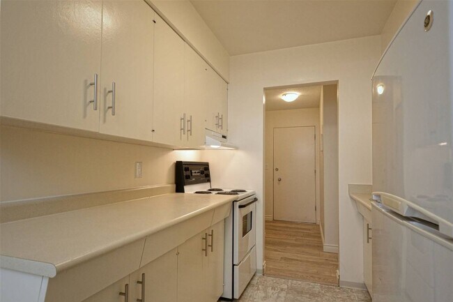 Glencairn Apartments