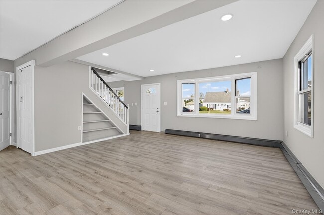 Photo - 28 Candle Ln