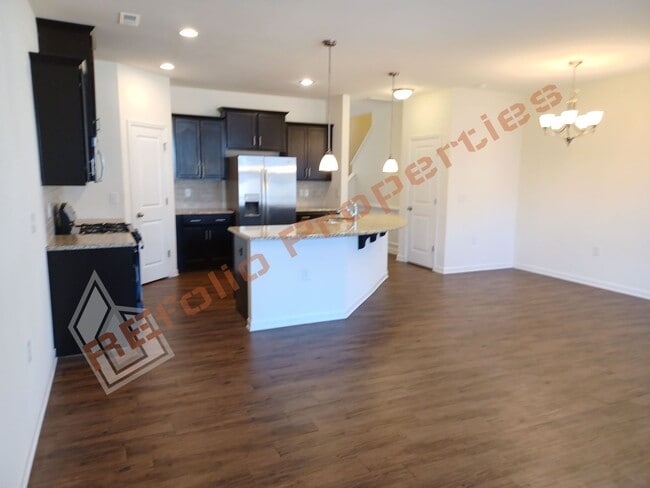 Photo - 1056 Historic Cir