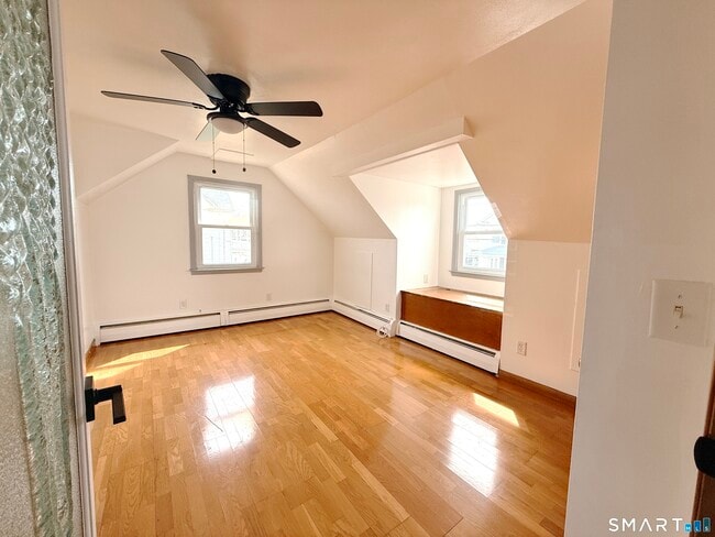 Photo - 91 Enright St Unit 2nd Floor