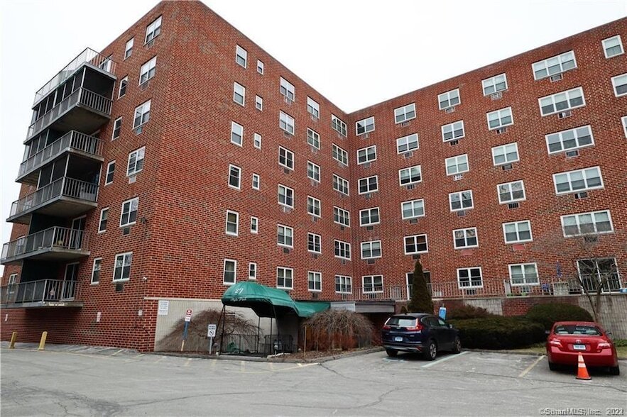 Photo - 27 Northill St