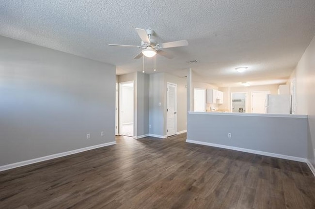 Photo - 2572 Marathon Dr