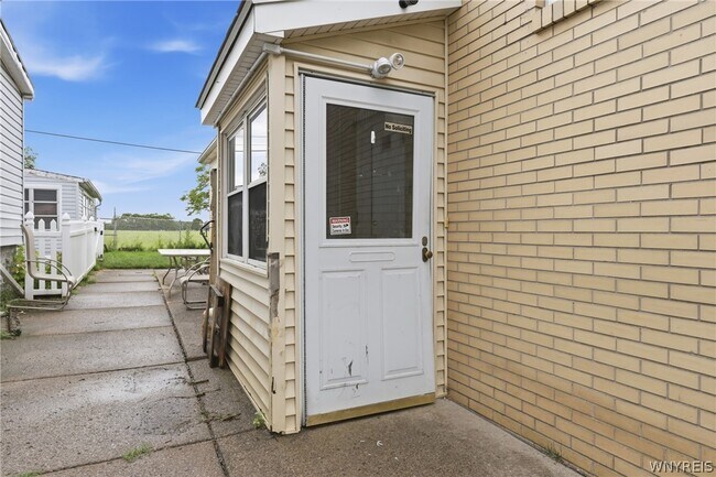 56 Awood Pl