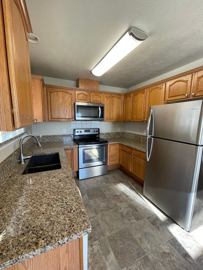 Building Photo - 103-109 5th Street Unit #103