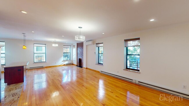 Photo - 400 E 78th St Unidad APT 10