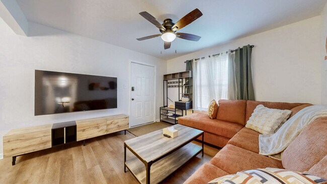 Photo - 253 White Oak Rd Unit SI ID1473712P