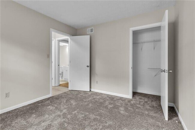 Photo - 3040 Clearbrook Dr