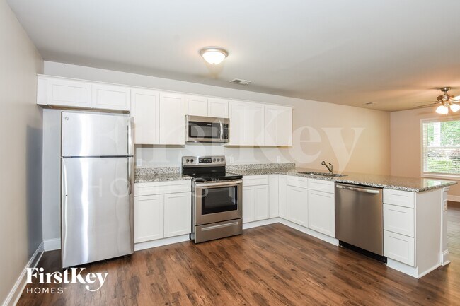 Photo - 2520 Belaire Dr