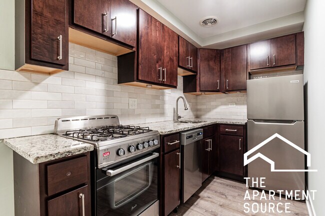 Photo - 454 W Barry Ave