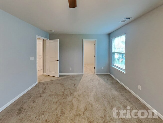 Photo - 306 Heroit Ct