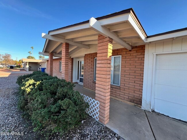 Photo - 551 W Gail Dr